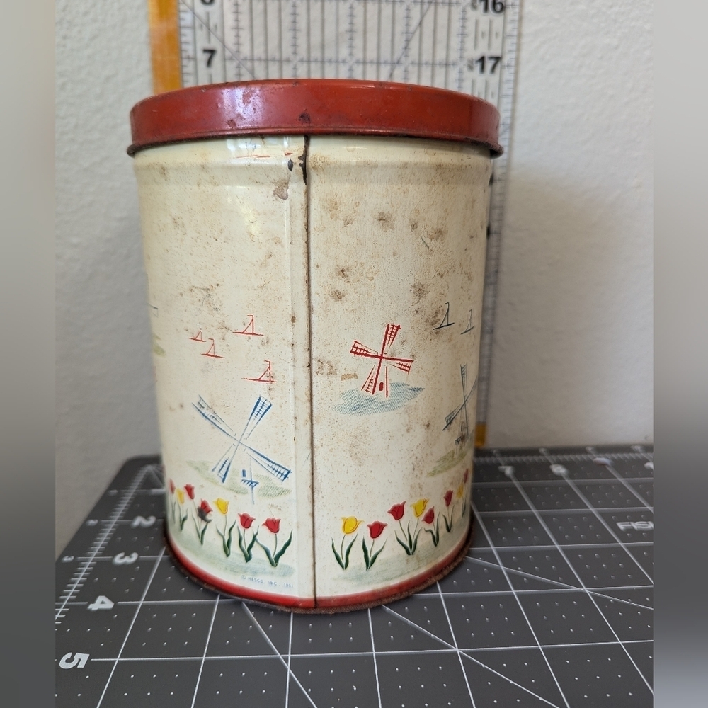 Vintage 1951 Nesco Dutchy Boy and Tin Litho Nesting Canister - Picture 2 of 5